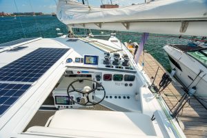 helm, Balance 526, catamaran for sale