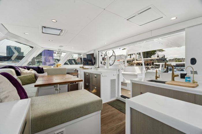 salon, Balance 526, catamaran for sale