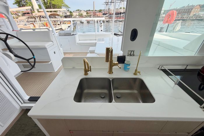 salon, Balance 526, catamaran for sale