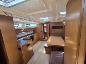 salon, Bavaria, sailboat for sale