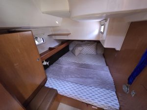 bed, Bavaria, sailboat for sale