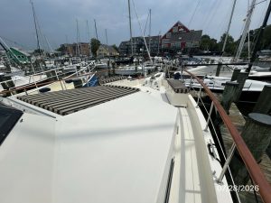 deck, Hatteras, trawler for sale