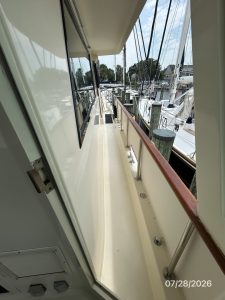 deck, Hatteras, trawler for sale
