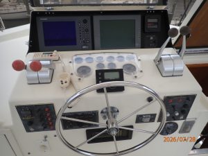 helm, Hatteras, trawler for sale
