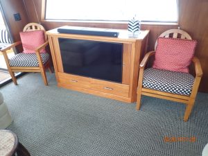 salon, Hatteras, trawler for sale