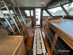 interior, Hatteras, trawler for sale