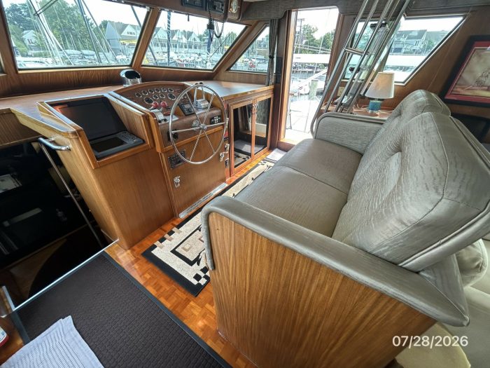 interior, Hatteras, trawler for sale