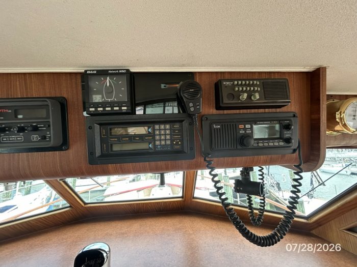navigation station, Hatteras, trawler for sale