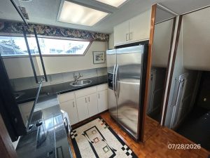 interior, Hatteras, trawler for sale