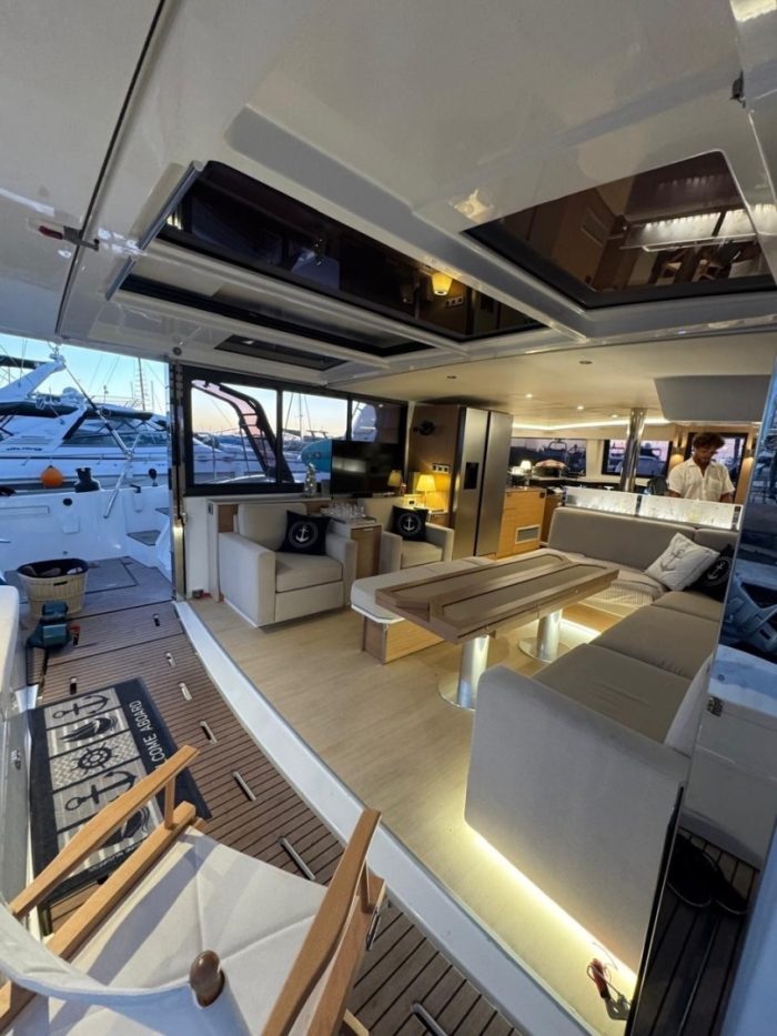 salon, Bali 4.8, catamaran for sale