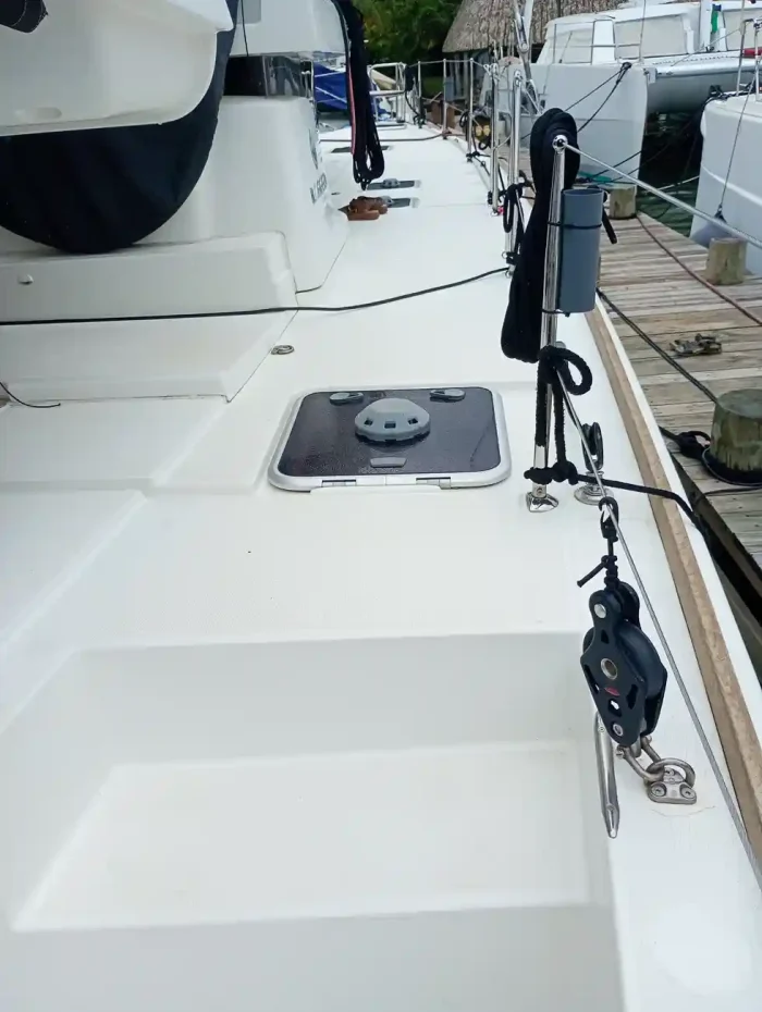 deck, Lagoon 450, catamaran for sale