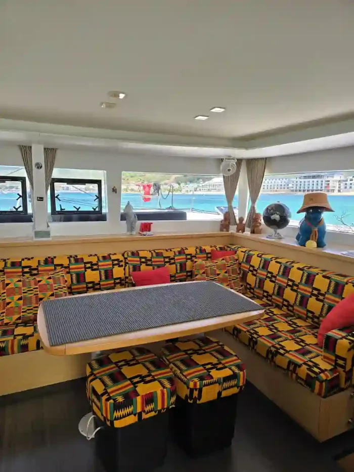 salon, Lagoon 450, catamaran for sale