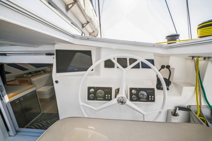 helm, Knysna 480, catamaran for sale