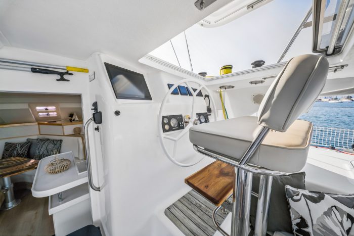 helm, Knysna 480, catamaran for sale