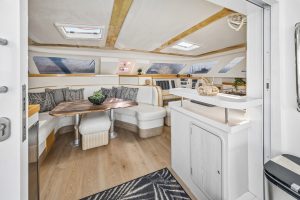 salon, Knysna 480, catamaran for sale