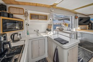 interior, Knysna 480, catamaran for sale