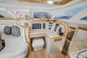 navigation station, Knysna 480, catamaran for sale