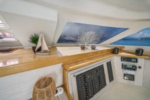 salon, Knysna 480, catamaran for sale