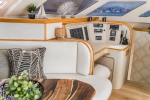 salon, Knysna 480, catamaran for sale