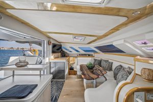 salon, Knysna 480, catamaran for sale