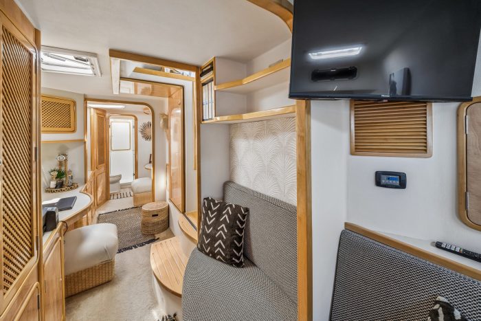 interior, Knysna 480, catamaran for sale
