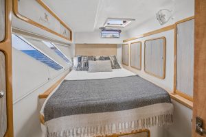 bed, Knysna 480, catamaran for sale