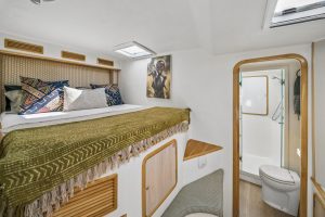 bed, Knysna 480, catamaran for sale