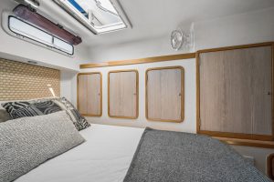 bed, Knysna 480, catamaran for sale