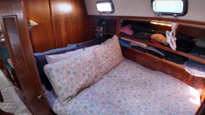 bed, Caliber 40, sailboat for sale