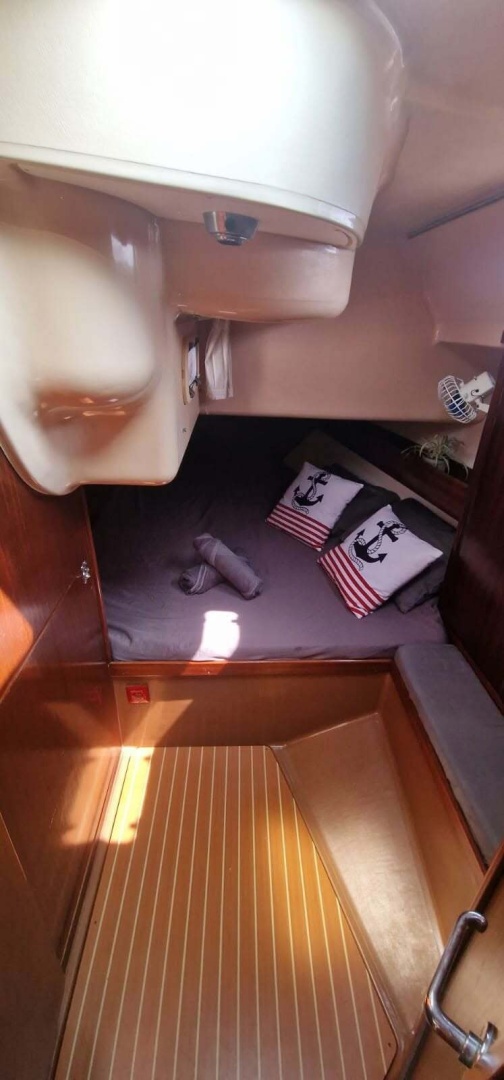 bed, Bavaria 50 Cruiser, sailboat for sale