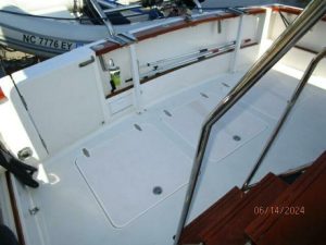cockpit, Sabre, trawler for sale