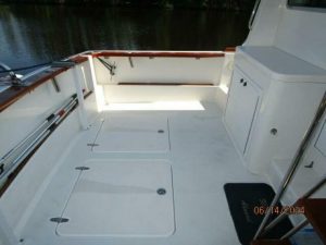 cockpit, Sabre, trawler for sale