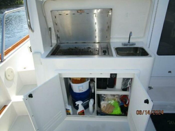 interior, Sabre, trawler for sale