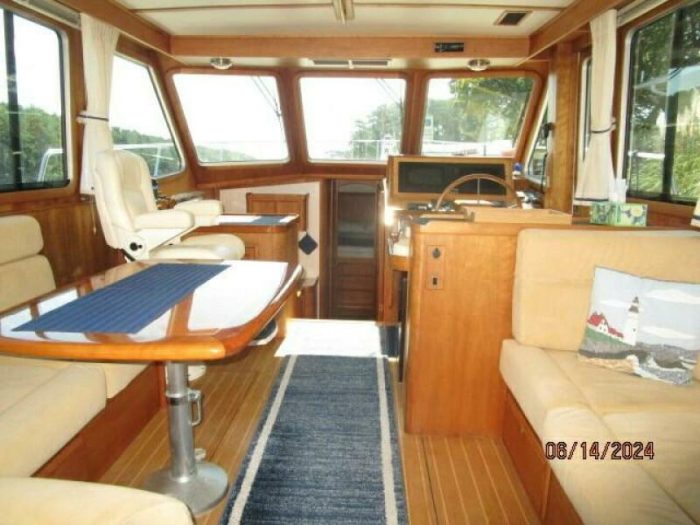 navigation station, Sabre, trawler for sale