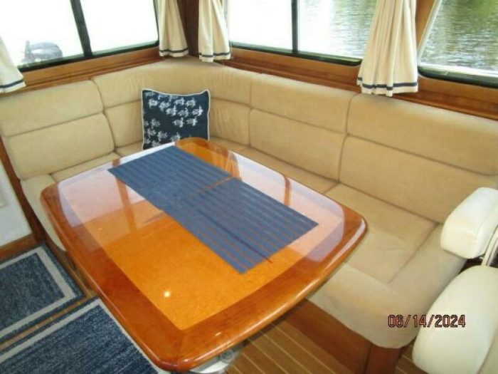 salon, Sabre, trawler for sale