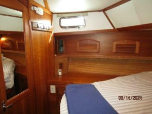 bed, Sabre, trawler for sale