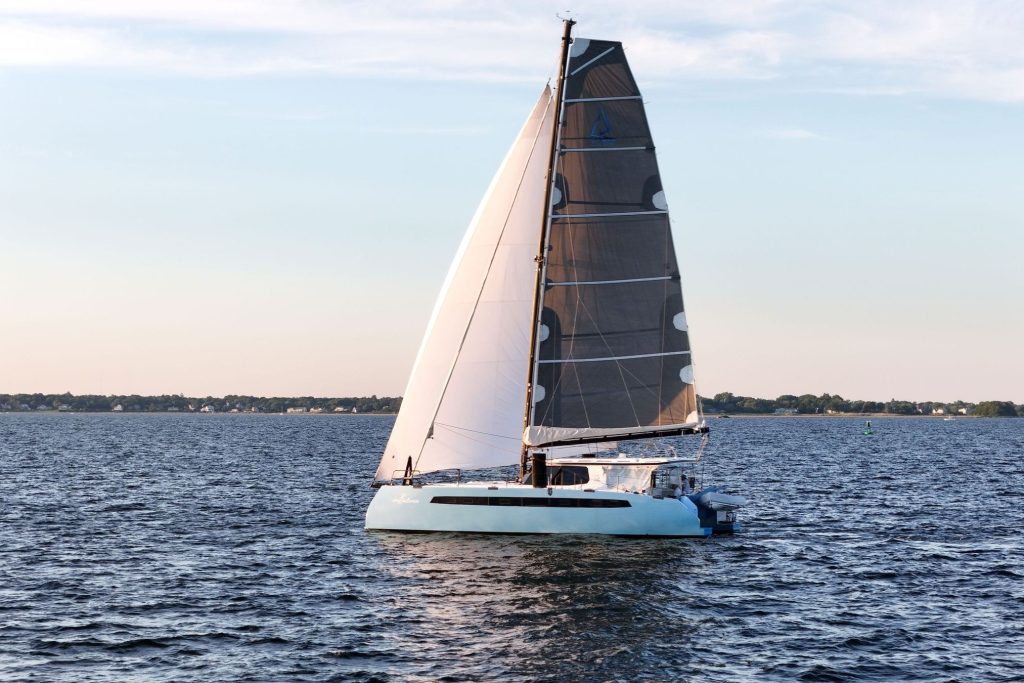 Interior saloon and galley of the Balance 482 S/V inBalance