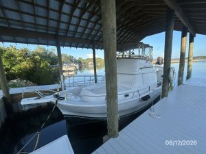 exterior, Mainship 390, trawler for sale