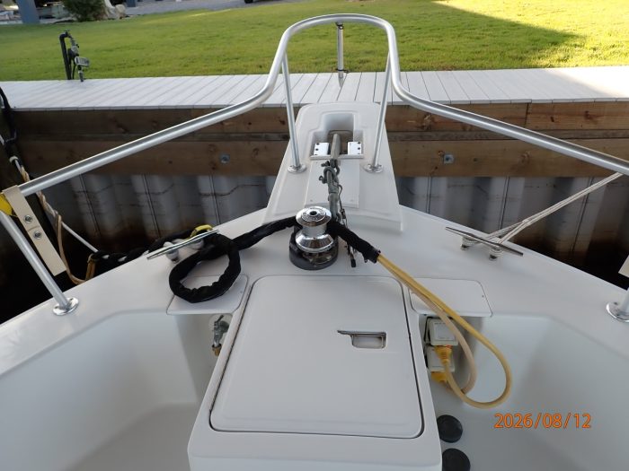 deck, Mainship 390, trawler for sale