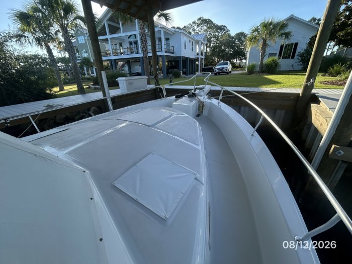 deck, Mainship 390, trawler for sale