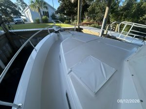 deck, Mainship 390, trawler for sale