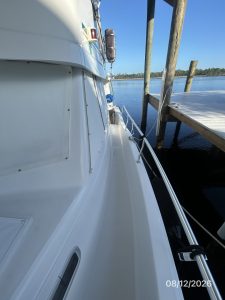 deck, Mainship 390, trawler for sale