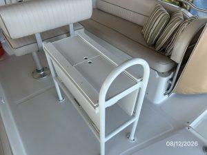 cockpit, Mainship 390, trawler for sale