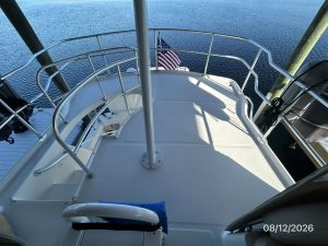 deck, Mainship 390, trawler for sale