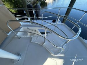 cockpit, Mainship 390, trawler for sale