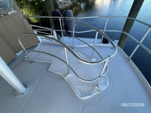 cockpit, Mainship 390, trawler for sale