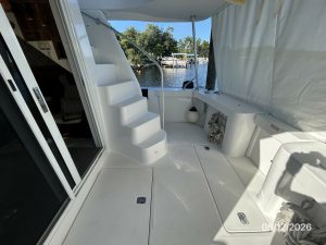 cockpit, Mainship 390, trawler for sale