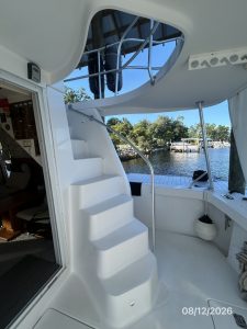 cockpit, Mainship 390, trawler for sale