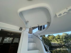 cockpit, Mainship 390, trawler for sale