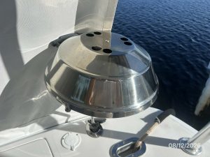 deck, Mainship 390, trawler for sale